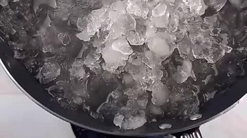 How To Crush And Melt Ice To Make Homemade Air 🌬