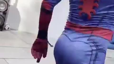 Spiderman Entertains at Birthday Party