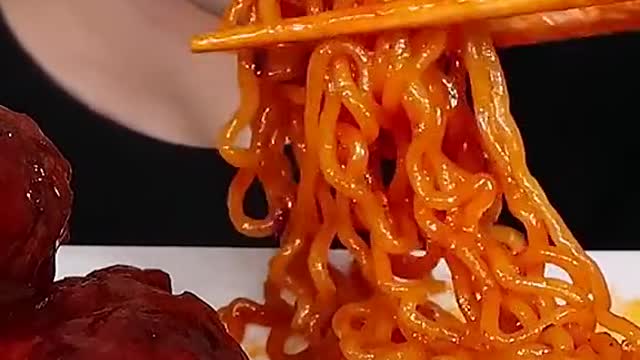 Spicy Fire Noodles, Fried Chicken #zoeyasmr #zoeymukbang #bigbites #mukbang #asmr #food #먹방 #틱톡푸드 #s