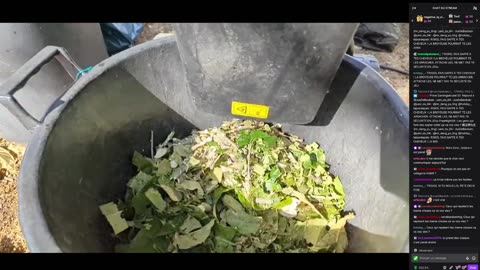 2023-03-23 (2bis) - Petit live broyage et bourrage - Twitch Decheterie (version avec chat)