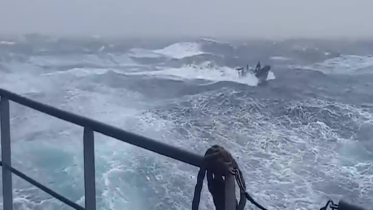 Navy Boat Exercise in Too Rough Sea!