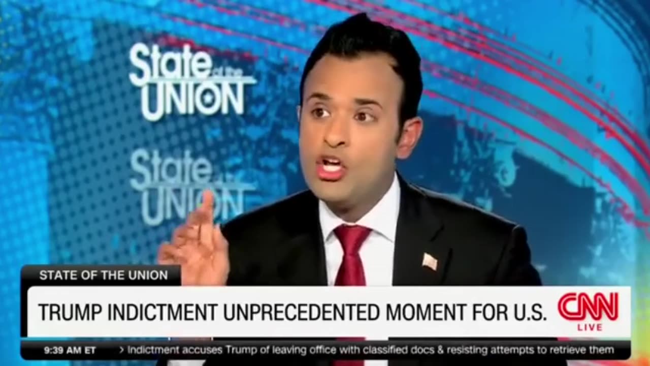 Vivek Ramaswamy RIPS INTO CNN Over Ridiculous Trump Indictment