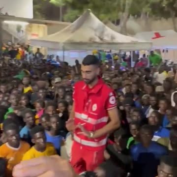 Italian Island of 6,000 Received Over 8,000 Migrants In A Single Day