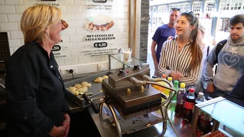 Belgium Flanders Bruges Street food Waffles / Belgique Flandre