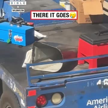 Casually dissembling part of a plane on the runway 😅