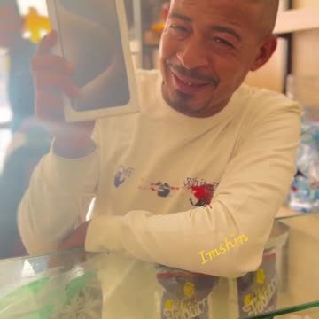 Gaza: 10 April 2024 - Gazan mock cries and beg people to buy his iPhone 15 Pro Max