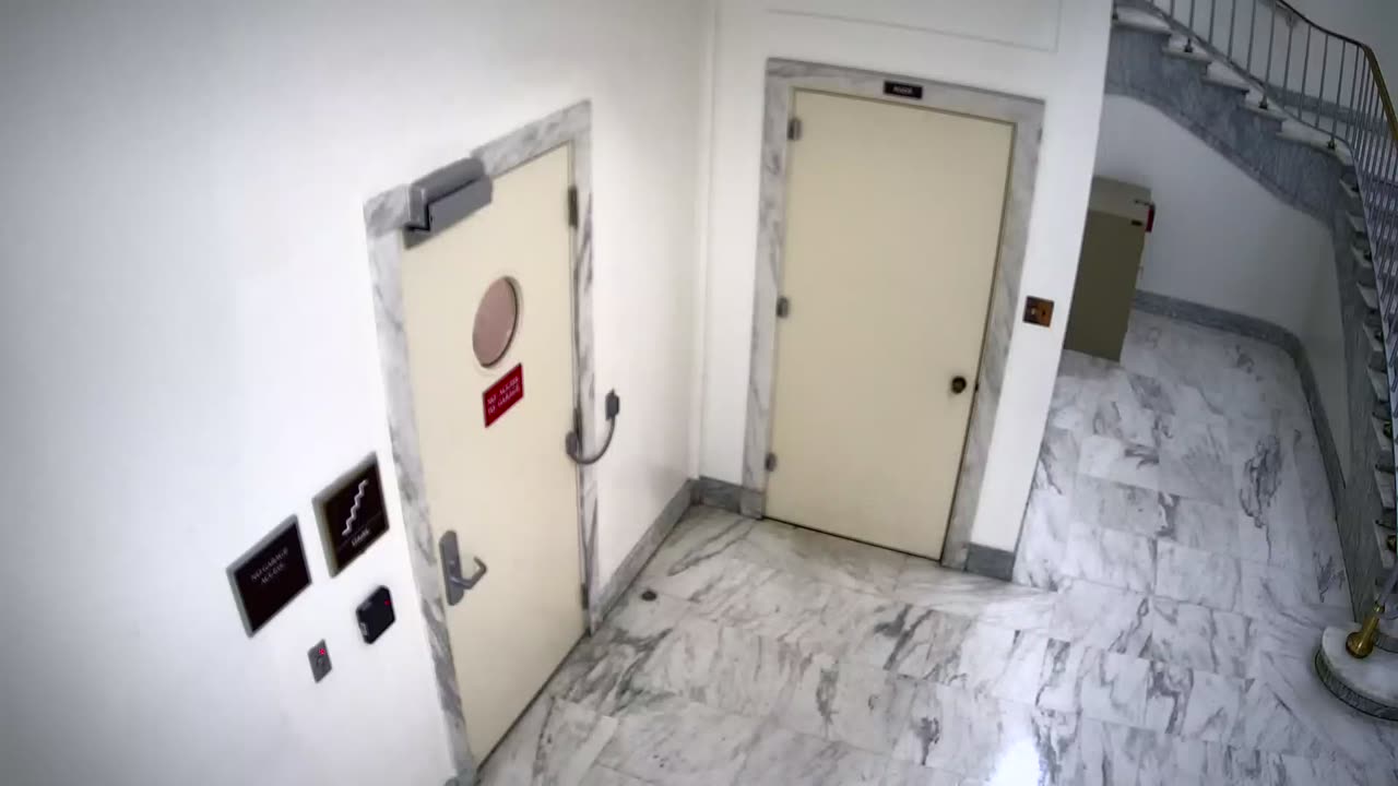 6130RHOBGRRGST4Stairwell4_2021-01-06_18h40min02s630ms.mp4