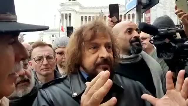 Ing Carlo Negri da Roma: Con i banditi non si tratta!! Via Tutti!