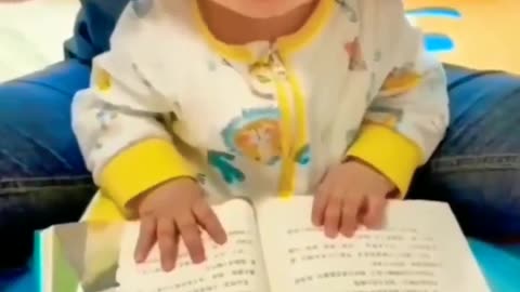 🤣🤣cute_baby_funny_video_😍😂_#cutebaby_#baby_#shorts_#cute_#funnybaby