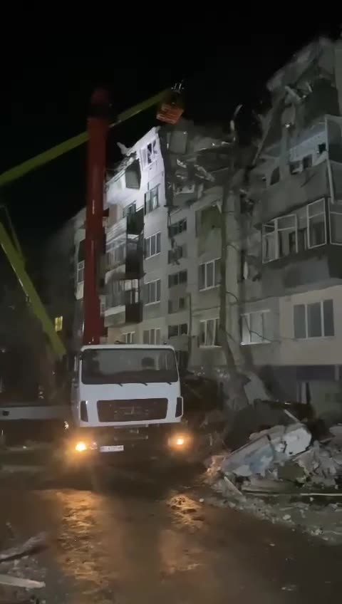 8+ Killed by Russian Missile Strikes on an Apartment Building in Slovyansk