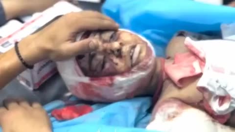 فلسطينية تفجع بطفلها الشهيد الذي أنجبته بعد 15 عاماً من الانتظار. #طوفان_الأقصى #فريق_مجاهدون