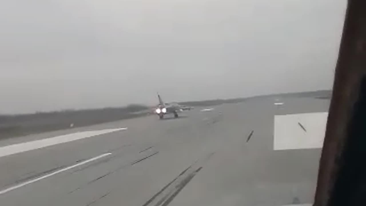 Takeoff of a pair of Su-24m.