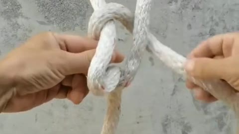 A simple knot 10