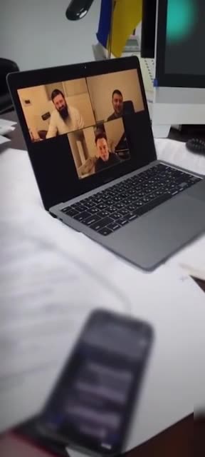 Cocaine on the desk of zelensky