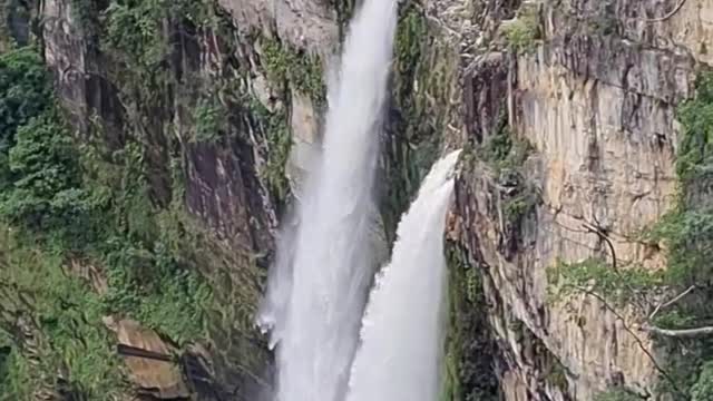 Parque Nacional Chapada dos Veadeiros 🌿 Trilha dos Saltos