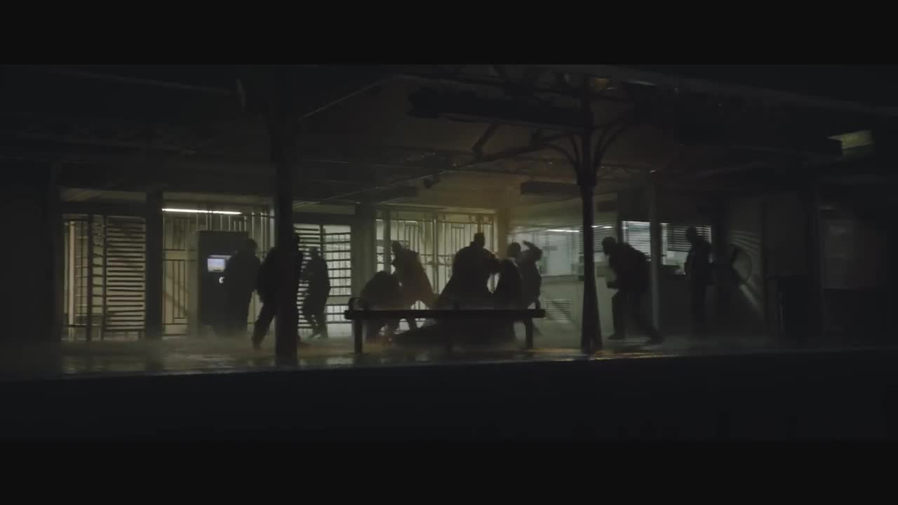 The Batman _ Subway Train Station Fight Scene (_I'm Vengeance_)