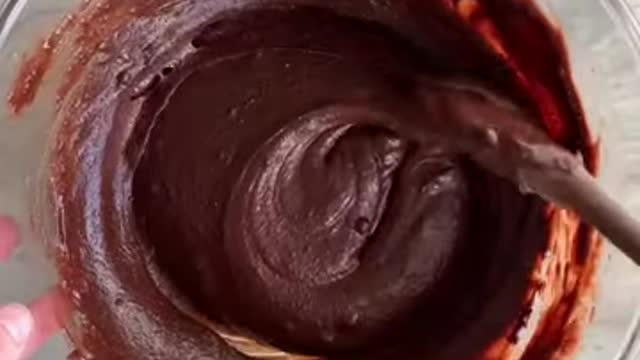 Ingredient gooey chocolate cake