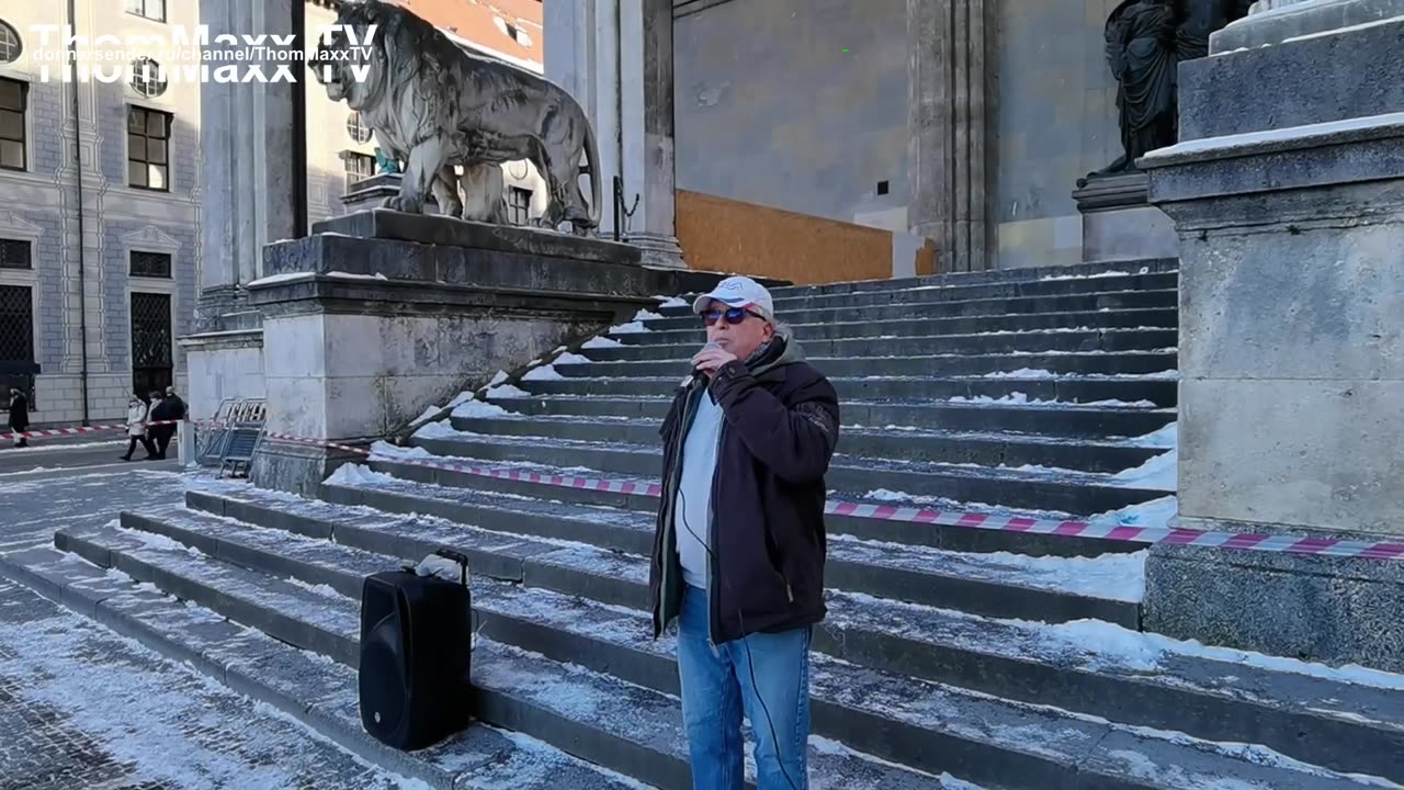 FaschingsDemoHopping 14.2.21 (4) - Schwerer polizeilicher Übergriff auf Karl Hilz