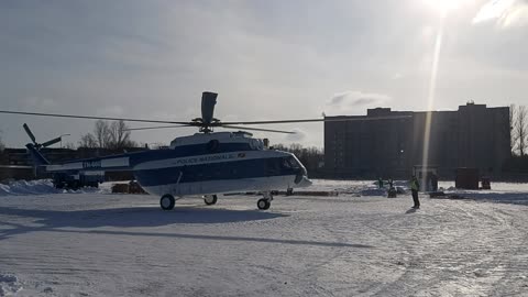 Mi-17 Helicopter start-up in winter