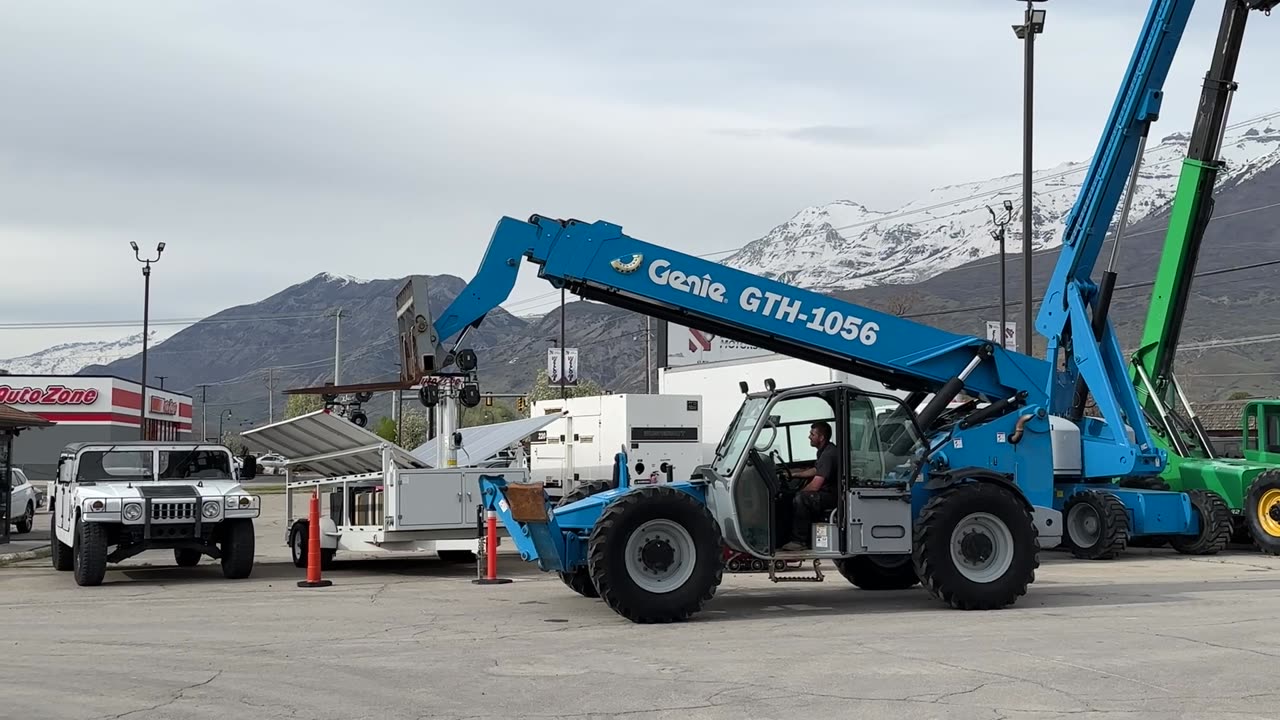 Telehandler Forklift 08 Genie GTH-1056 4x4x4 10,000 LB 56' Diesel Telescopic Fork Lift Enclosed Cab