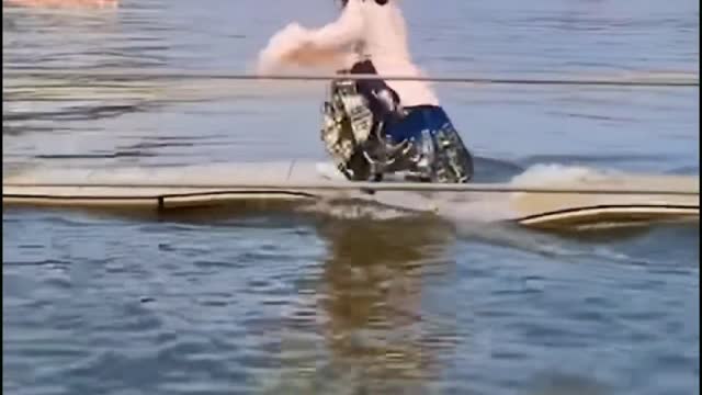 Lady running on water,speed running on water