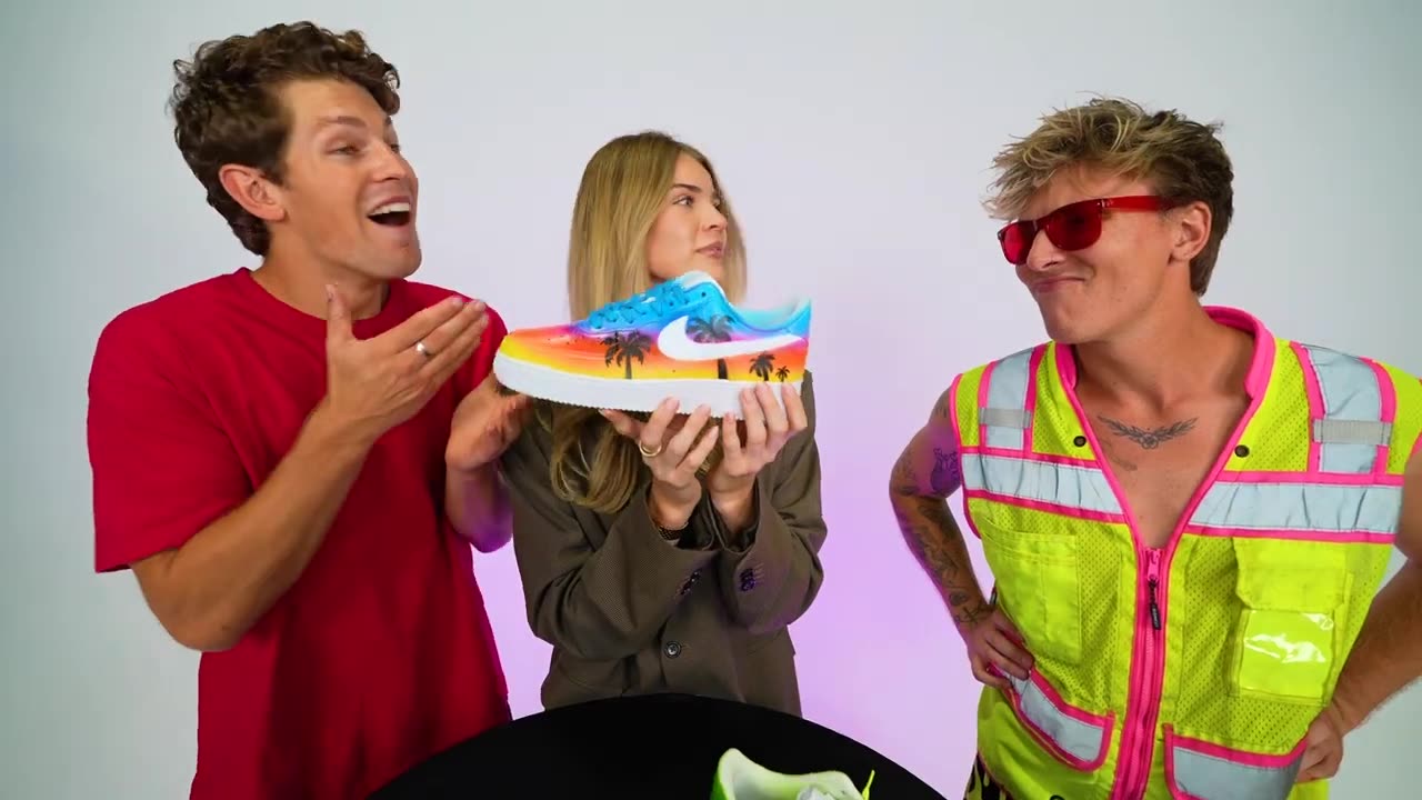 Best Shoe Art Wins $1,000!