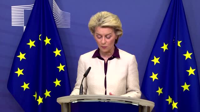 Flights should be suspended over new variant: Von der Leyen