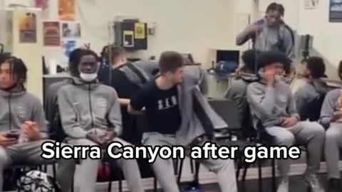 Them Sierra Canyon boys got the TUNES after the win 🎵