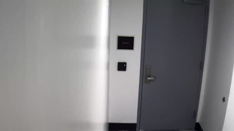 6144RHOBG2G201ABStairwayLobbyEntry_2021-01-05_02h00min01s927ms.mp4