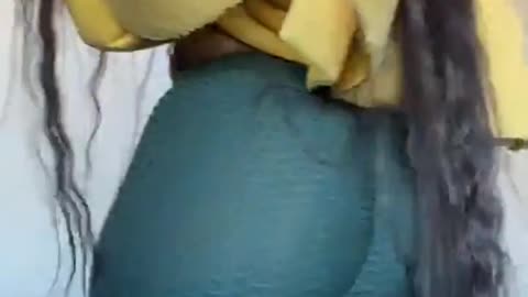 Phfame Dancing and showing off azz in legging [Short]