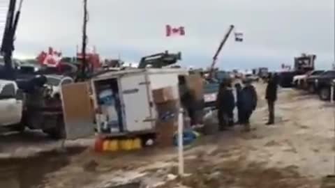 "Freedom Convoy"Canada USA Border Blockade" Coutts & Milk River Blockade" Feb. 2022 | Truckers News