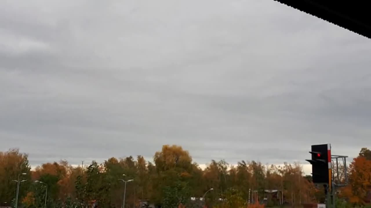 Himmel in Berlin am 2.11.2023 um 12:53 Uhr