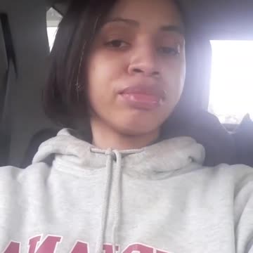 I did it again, I cut my hair short.