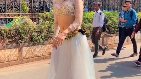 Cute girl dance in public| belly dance in public| belly dance| cute girl| dance video| takealook