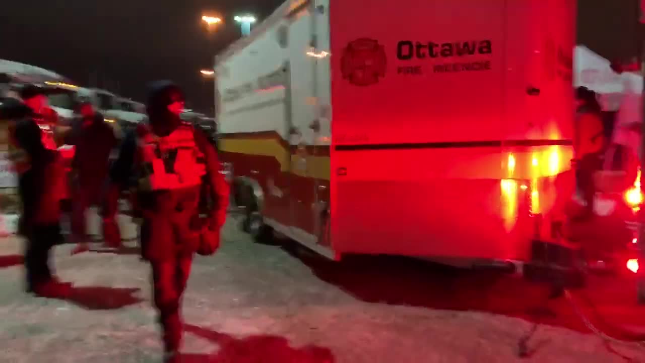 Ottawa Police Remove All Fuel & Propane From The Freedom Convoy