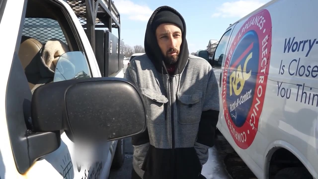 Feb 2021... Predator That Wants to MARRY an 8 Year Old has PANIC ATTACK when Caught (Baltimore MD)