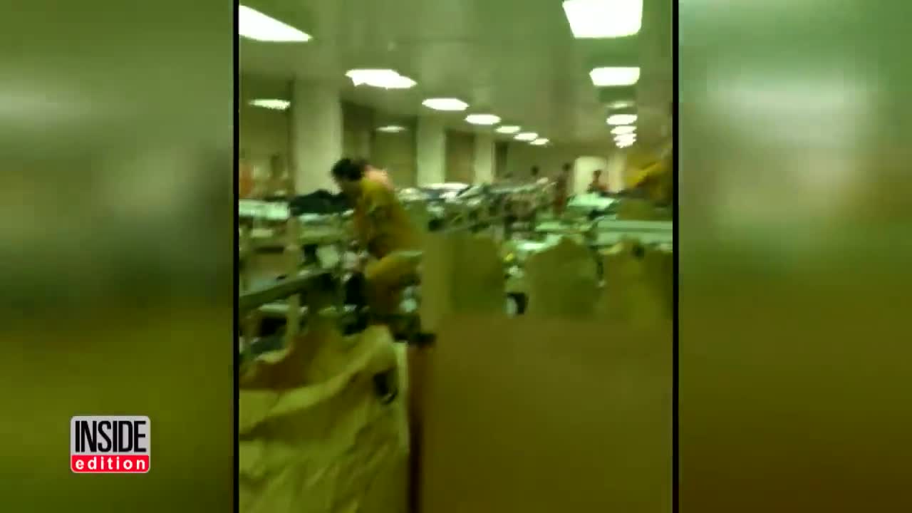 Escaped prisoners upload selfies while on the run