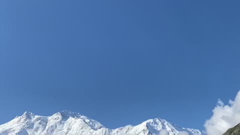 It’s snowing already in pakistan