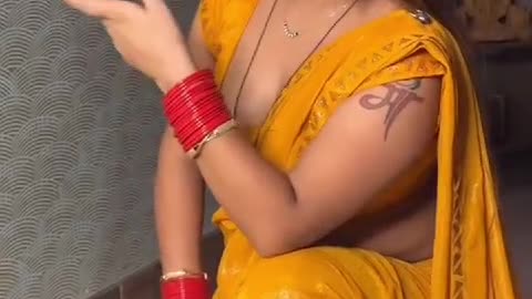 Bhabhi Dance !! Dance !!