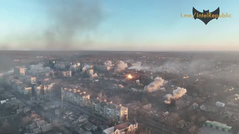 Wave of explosions THUNDER across Artyomovsk-Bakhmut