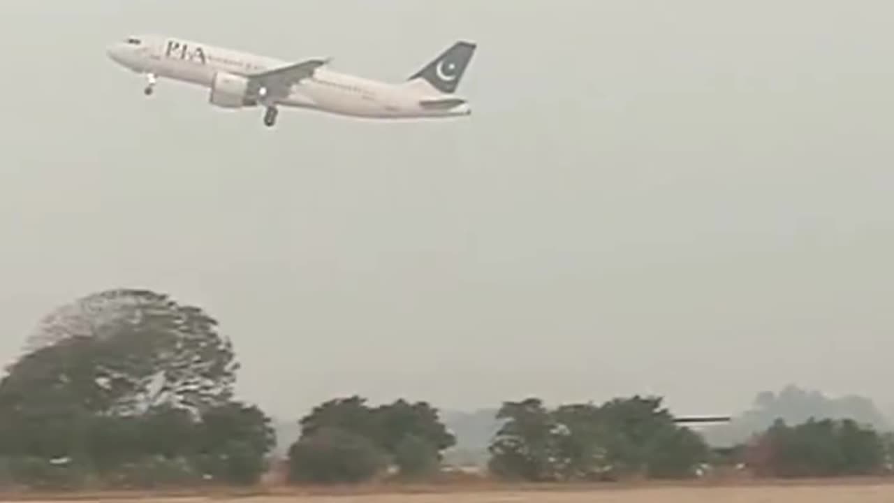 Flight takeoff and landing, pivotal moments