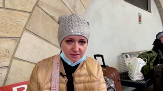 'I want to fight': Ukrainian mother heads home