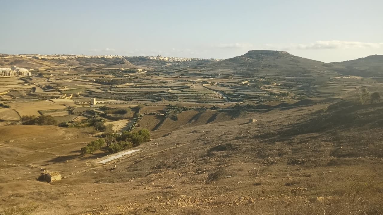 Spaziergang nach Marsalforn