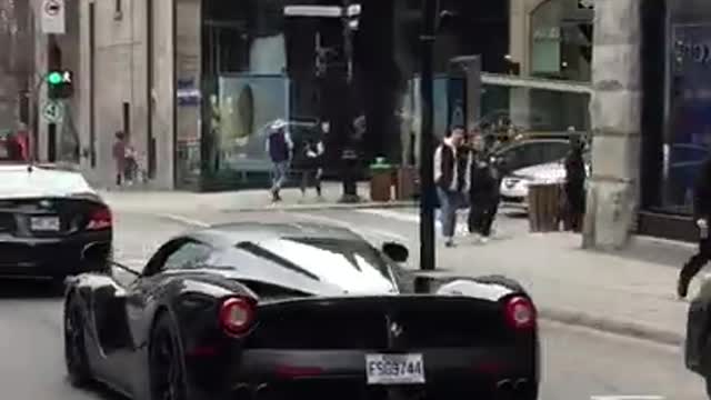 9_Nero Ferrari LaFerrari