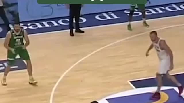 That celebration though 😂 #basketballcl #basketball