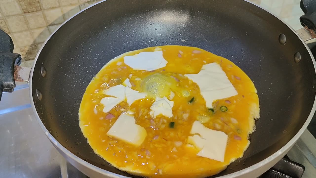 Onion Cheese Omlette Preparation #food #foodie #cooking #eggs #egg #delicious #craving #foodlover