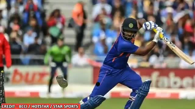 Sanju Samson give thumbs up to his fans chanting Sanju new Zealand vs India t20 Sanju Samson dropped