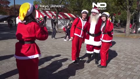 NO COMMENT: Tokio se llena de miles de Papá Noel en una recaudación de fondos para niños enfermos