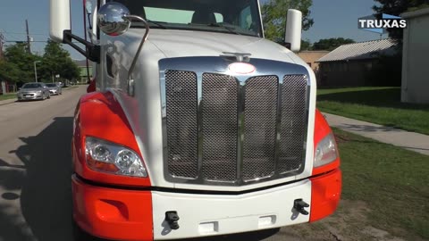 Overview: 2014 Peterbilt 579 with 20ft Boulder Lane Dump Body