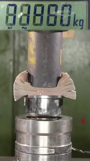 How strong is money? 😱🫣 #realmoney #hydraulicpress #crushing #viral